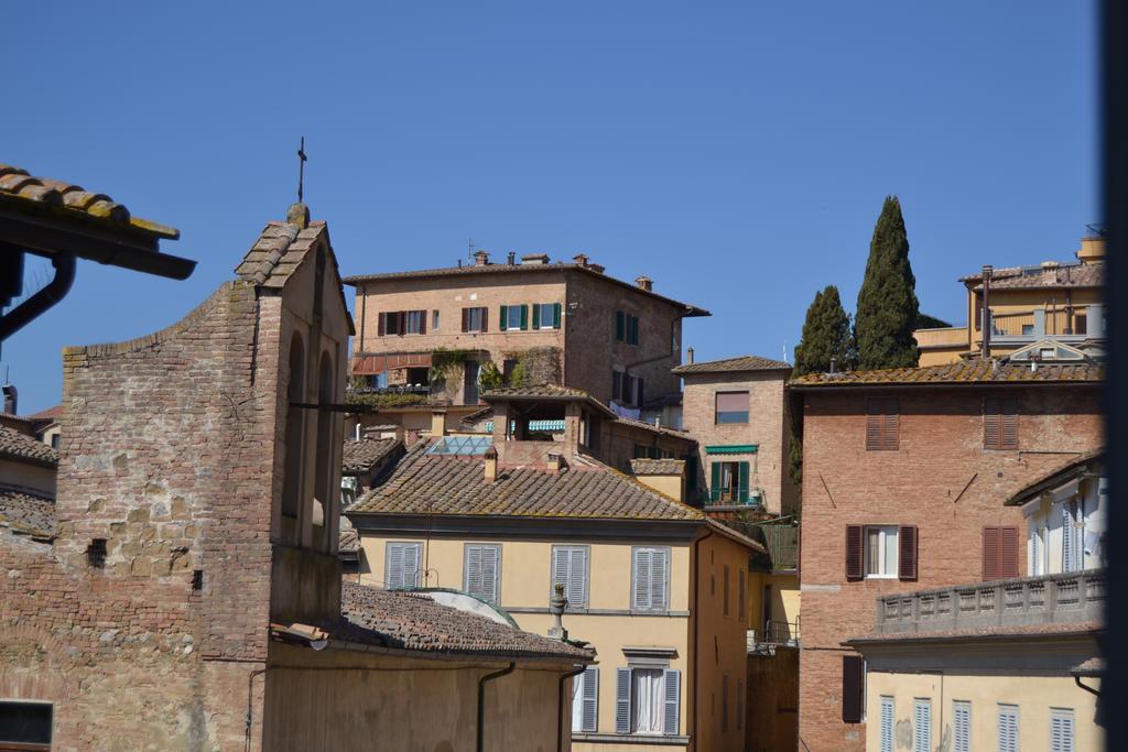 La Casa Di Antonella Hotel Siena Exterior foto