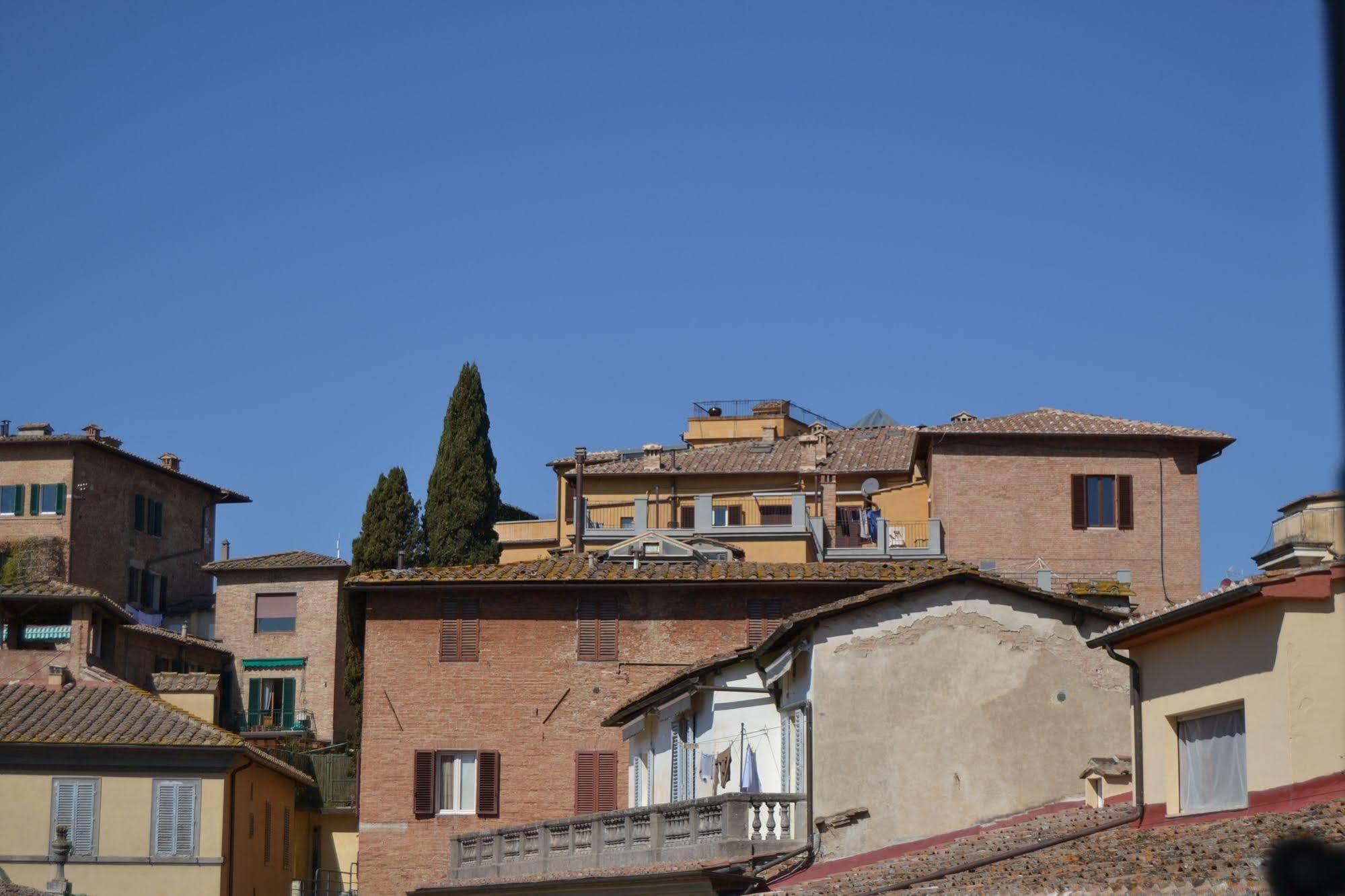 La Casa Di Antonella Hotel Siena Exterior foto